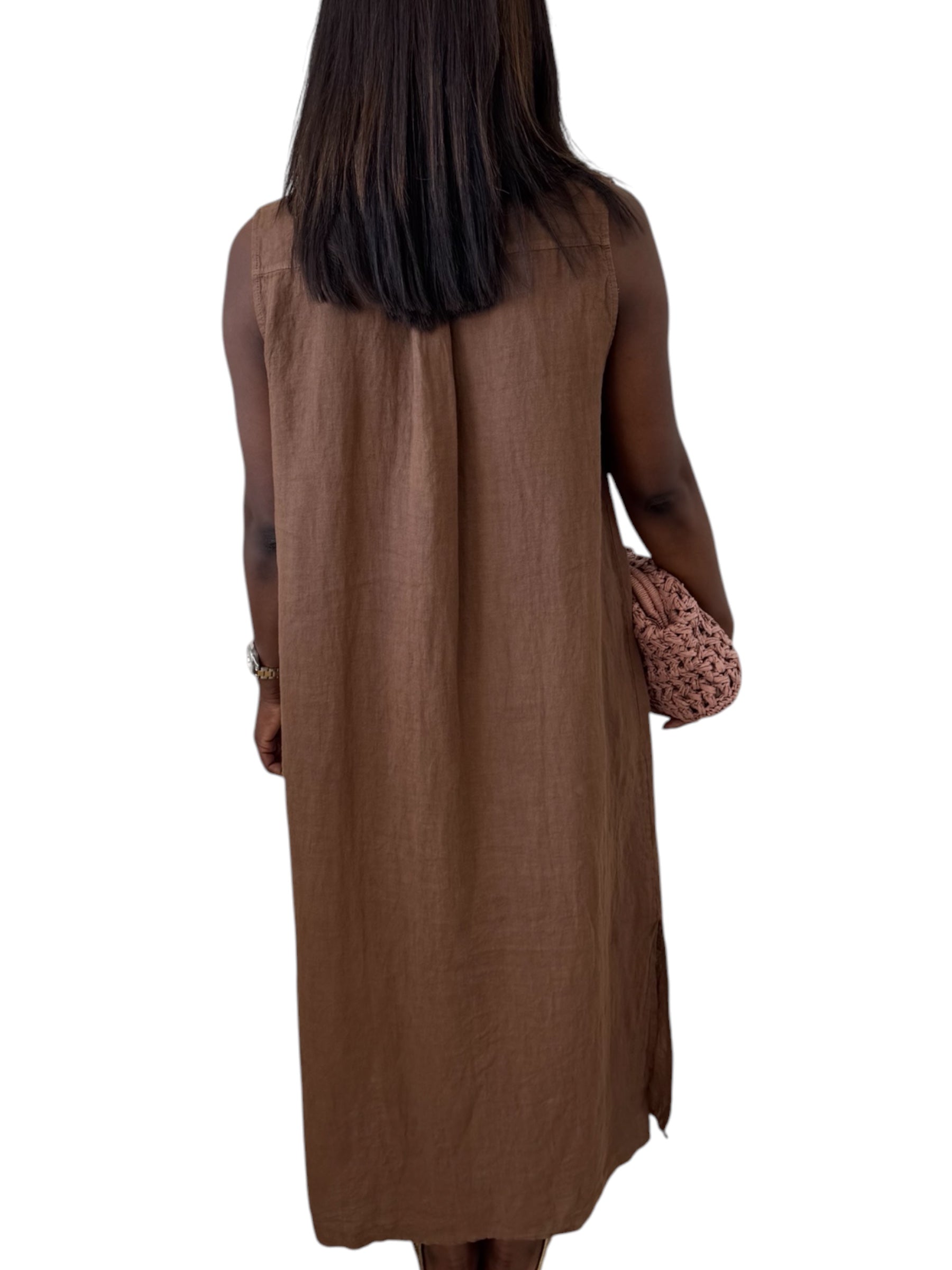 ROBE LIN MARRON SANS MANCHE