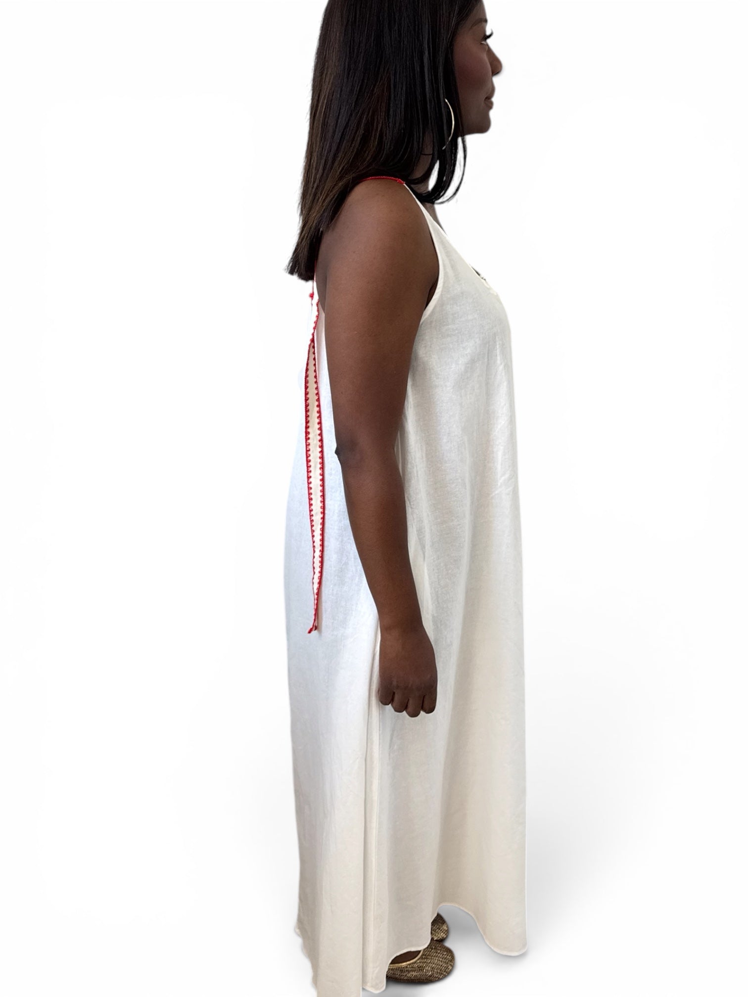 ROBE BLANCHE BRETELLE ROUGE