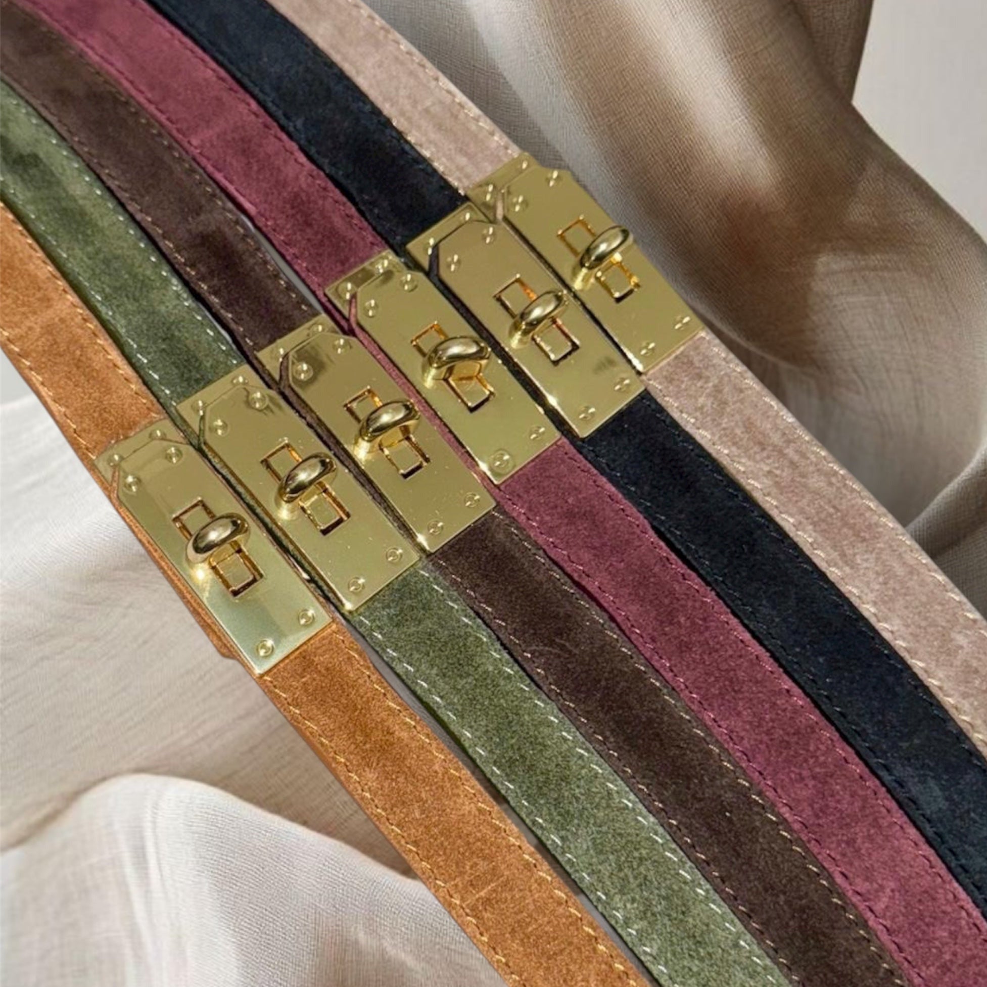 CEINTURE BOUCLE DAIM